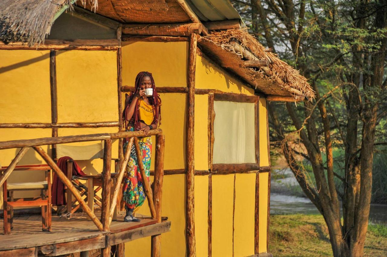 Kihihi Bullbush River Camp المظهر الخارجي الصورة