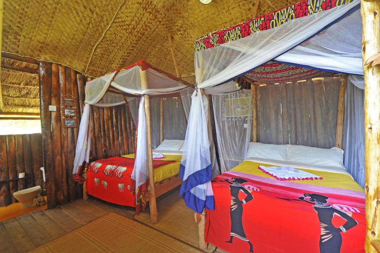Kihihi Bullbush River Camp المظهر الخارجي الصورة