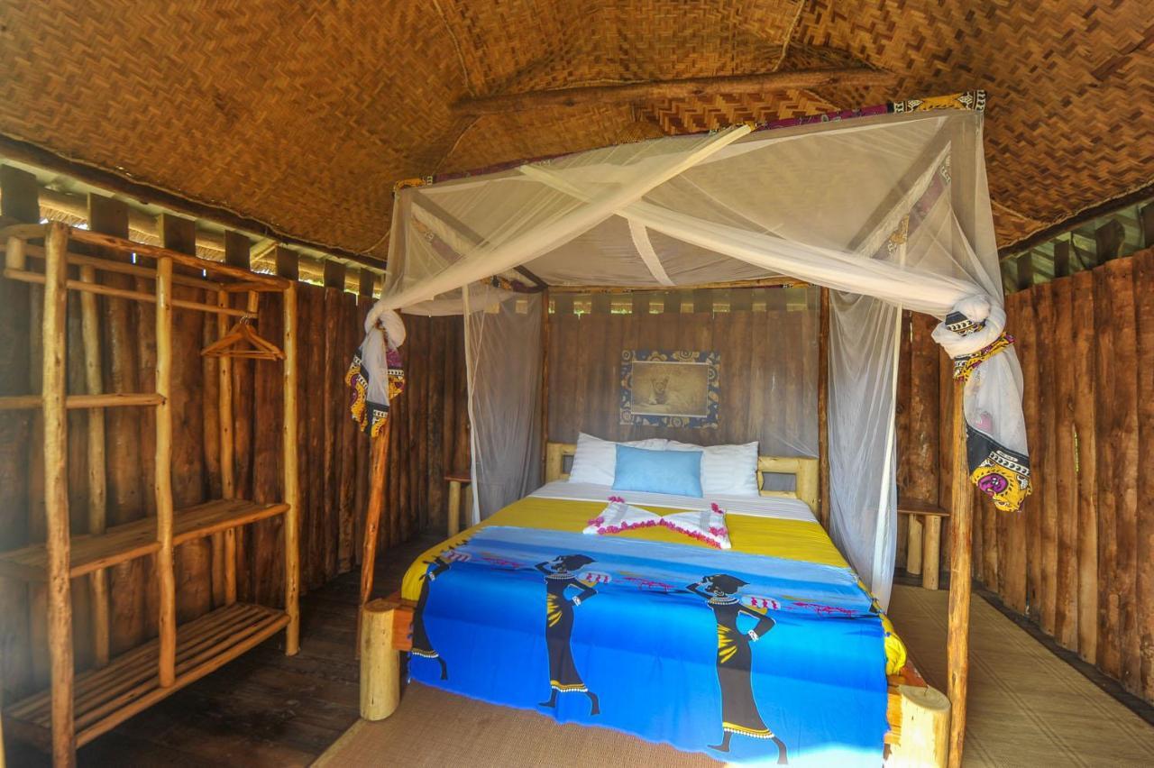 Kihihi Bullbush River Camp المظهر الخارجي الصورة