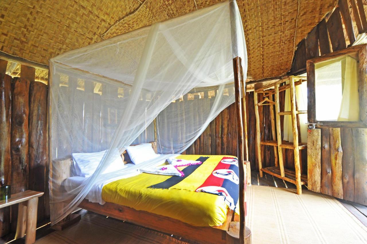 Kihihi Bullbush River Camp المظهر الخارجي الصورة